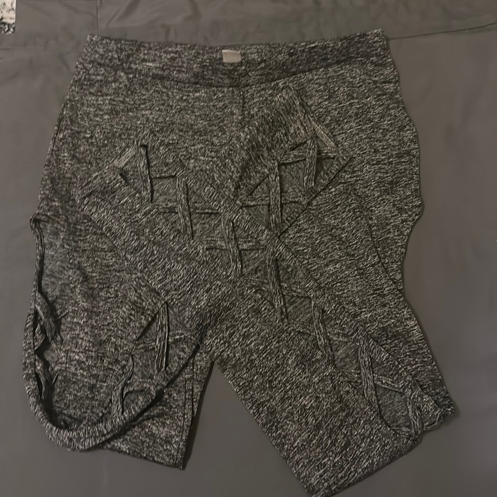 Women’s Cross Cross Open Side Leggings